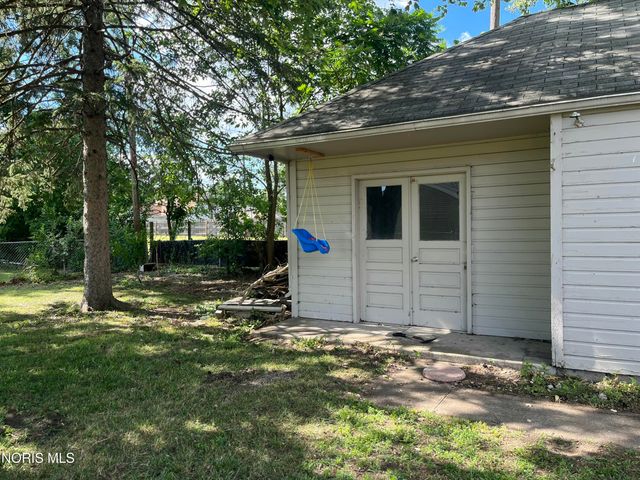 5841 Pickard Drive, Toledo, OH 43613