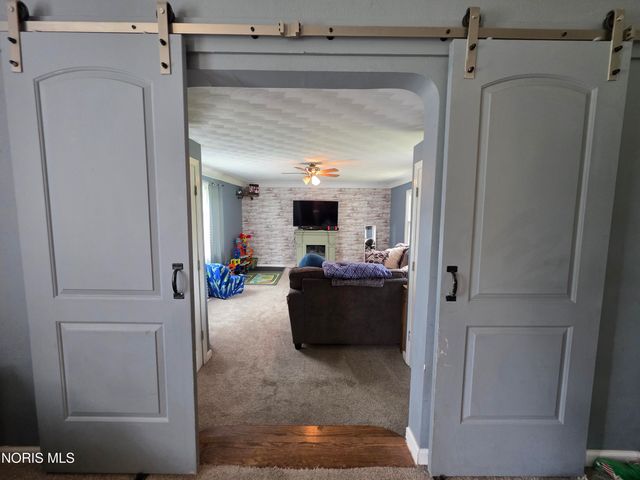 5841 Pickard Drive, Toledo, OH 43613