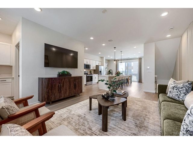 9200 E 47th Ave 202, Denver, CO 80238