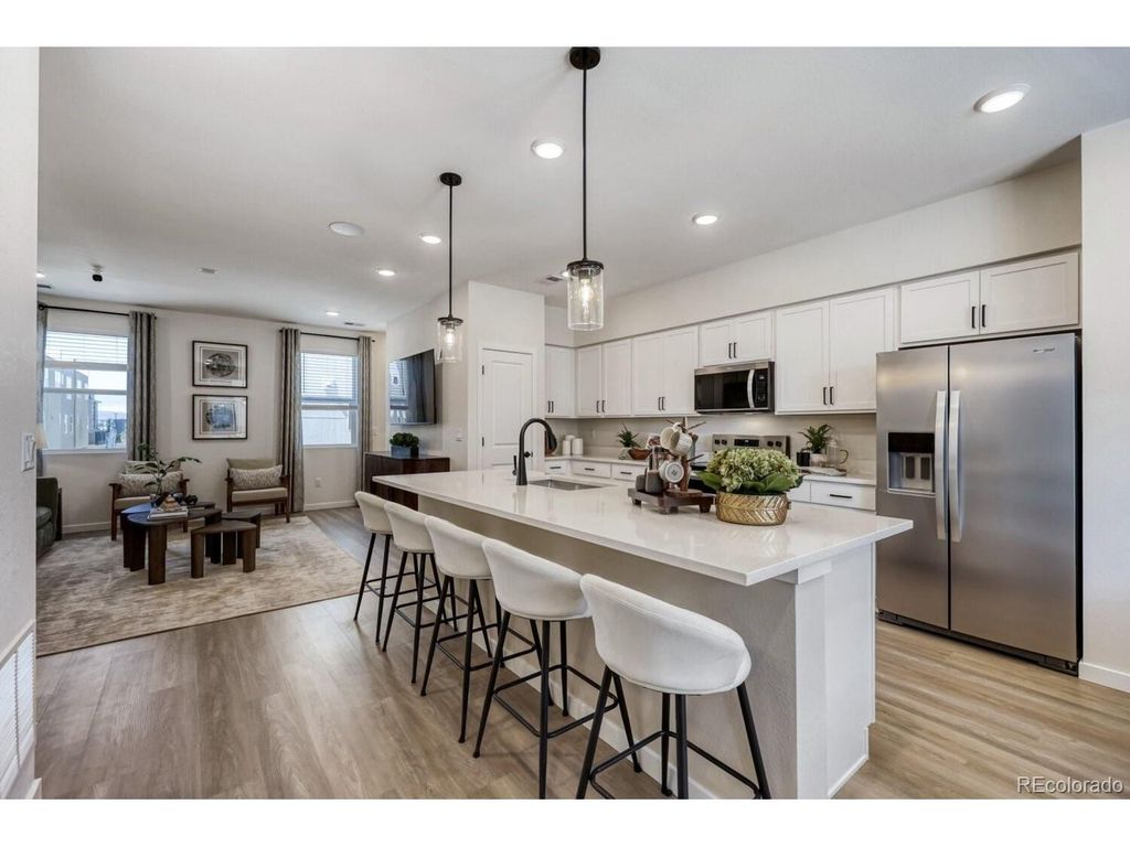 9200 E 47th Ave 202, Denver, CO 80238