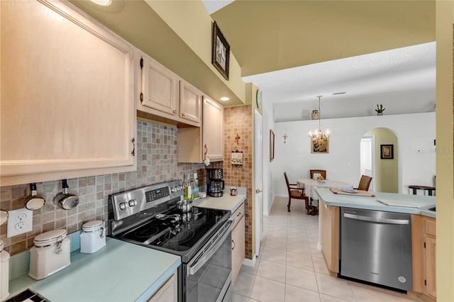 5146 WORTH COURT, New Port Richey, FL 34653