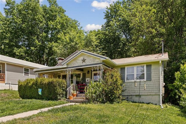 947 S WASHINGTON Street, Independence, MO 64050