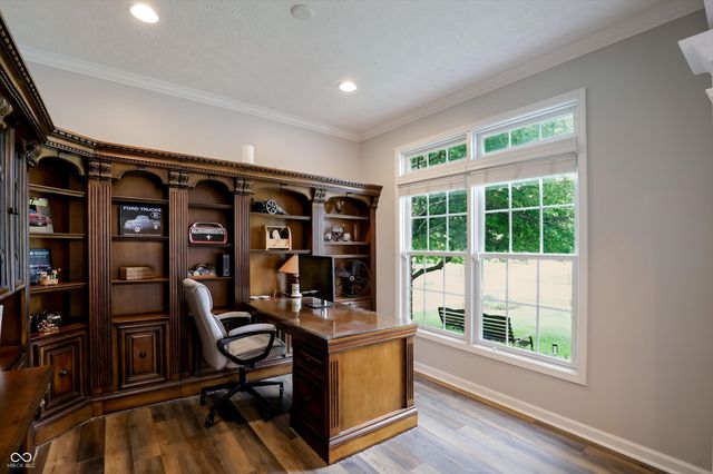 4207 Honeysuckle Lane, Zionsville, IN 46077