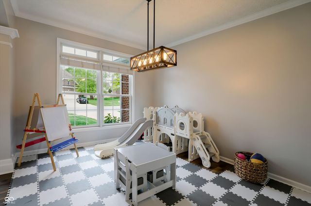 4207 Honeysuckle Lane, Zionsville, IN 46077