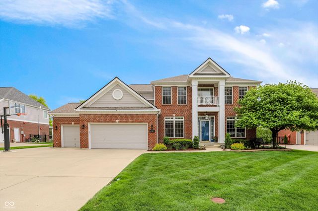 4207 Honeysuckle Lane, Zionsville, IN 46077