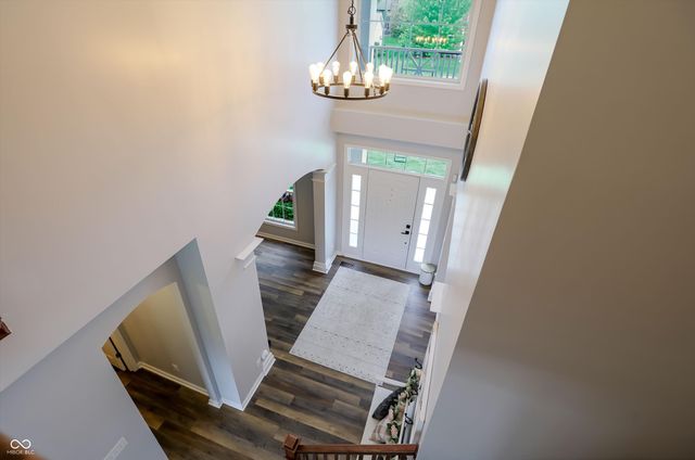 4207 Honeysuckle Lane, Zionsville, IN 46077
