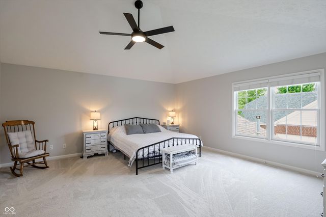 4207 Honeysuckle Lane, Zionsville, IN 46077