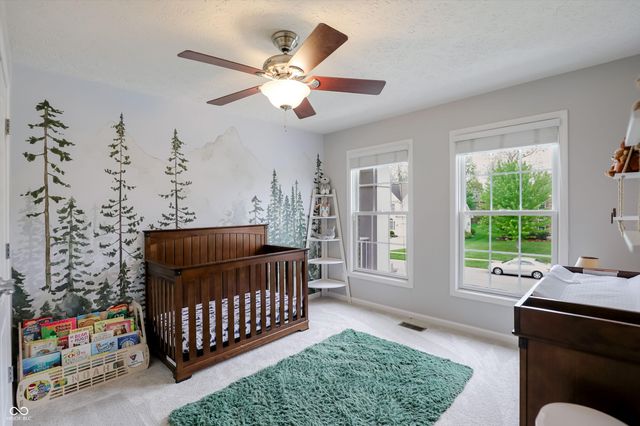 4207 Honeysuckle Lane, Zionsville, IN 46077