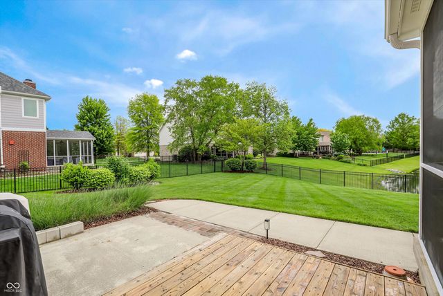 4207 Honeysuckle Lane, Zionsville, IN 46077