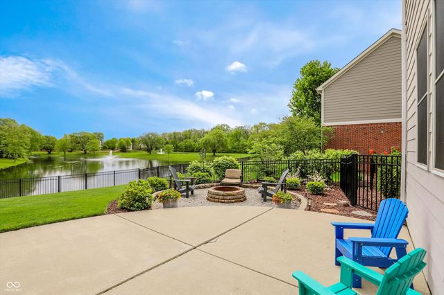 4207 Honeysuckle Lane, Zionsville, IN 46077