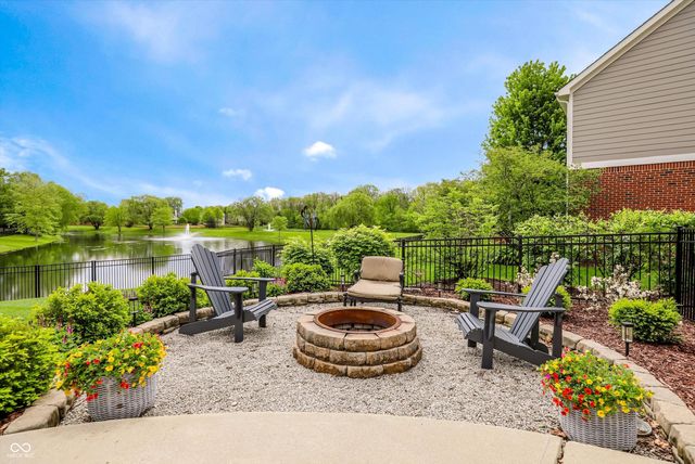 4207 Honeysuckle Lane, Zionsville, IN 46077