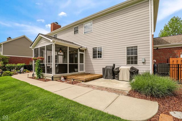 4207 Honeysuckle Lane, Zionsville, IN 46077