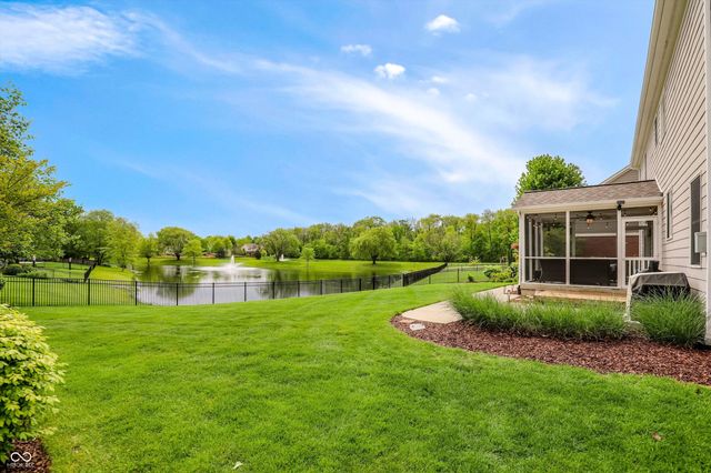 4207 Honeysuckle Lane, Zionsville, IN 46077