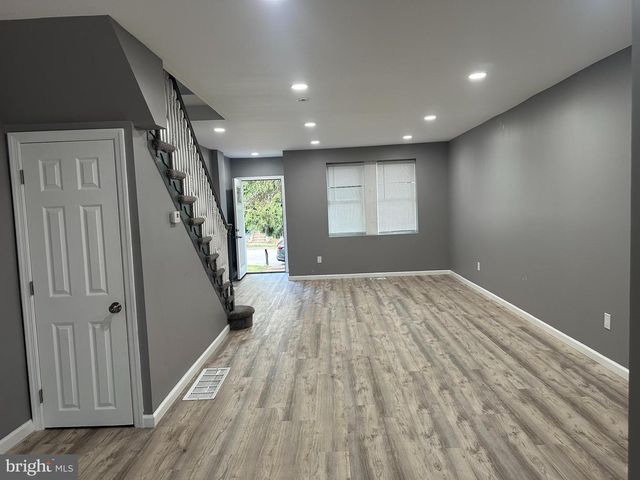 1438 KNORR ST, Philadelphia, PA 19111