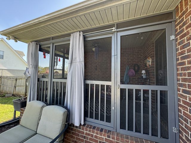 2403 English Hill Dr, Murfreesboro, TN 37130