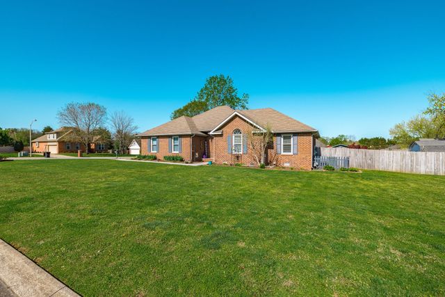 2403 English Hill Dr, Murfreesboro, TN 37130