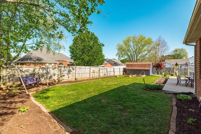 2403 English Hill Dr, Murfreesboro, TN 37130