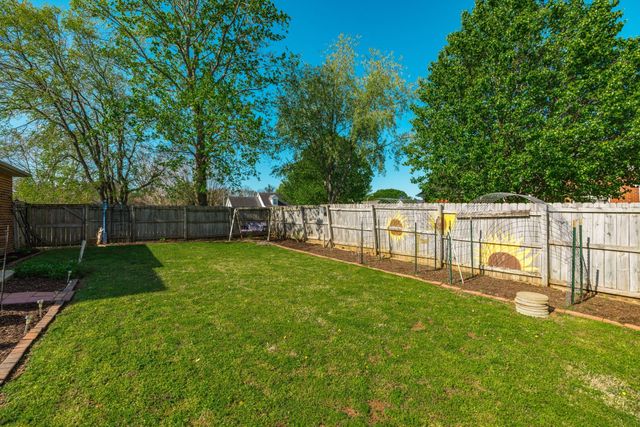 2403 English Hill Dr, Murfreesboro, TN 37130