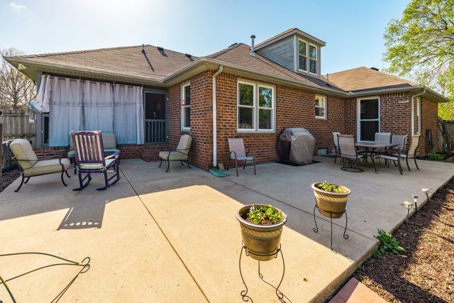 2403 English Hill Dr, Murfreesboro, TN 37130