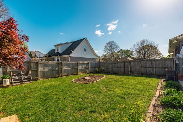 2403 English Hill Dr, Murfreesboro, TN 37130