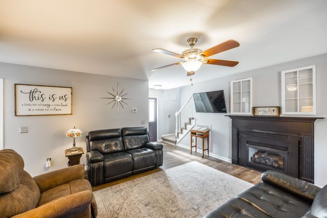 2403 English Hill Dr, Murfreesboro, TN 37130