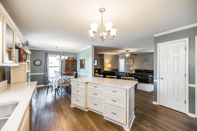 2403 English Hill Dr, Murfreesboro, TN 37130