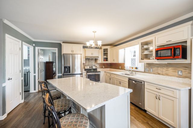 2403 English Hill Dr, Murfreesboro, TN 37130