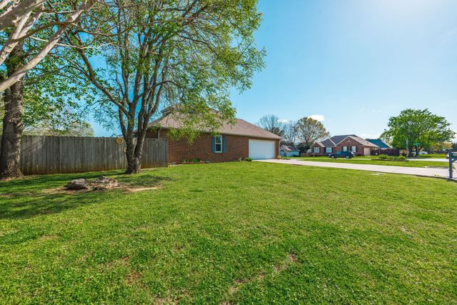 2403 English Hill Dr, Murfreesboro, TN 37130