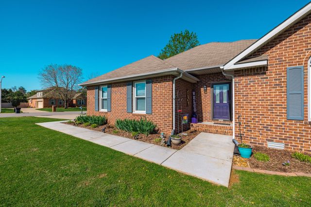 2403 English Hill Dr, Murfreesboro, TN 37130