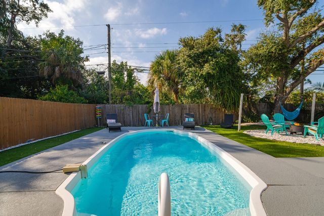 9122 94TH STREET, Seminole, FL 33777