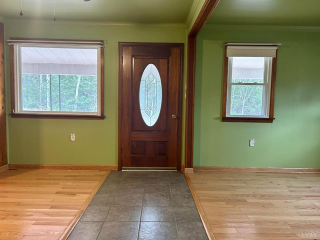 2213 Fancy Grove Road, Huddleston, VA 24104