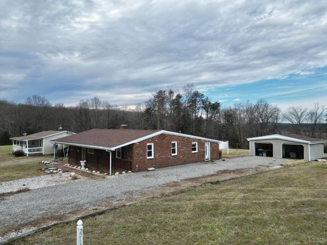 2213 Fancy Grove Road, Huddleston, VA 24104