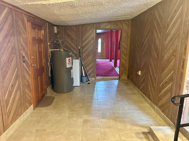 2213 Fancy Grove Road, Huddleston, VA 24104