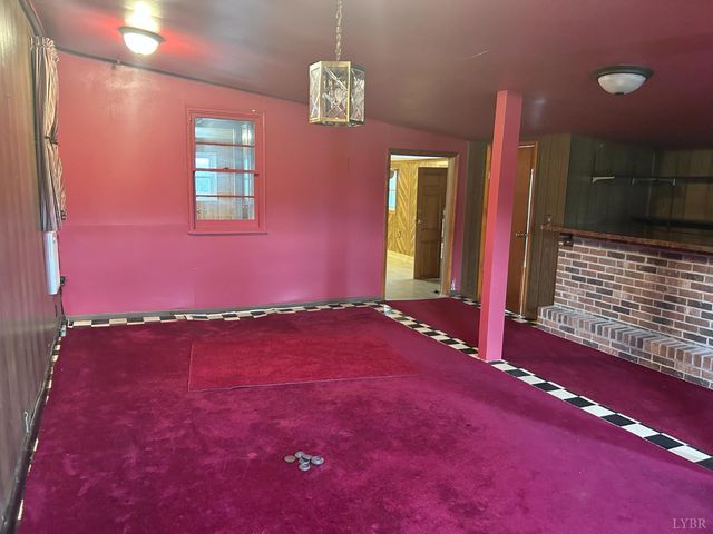 2213 Fancy Grove Road, Huddleston, VA 24104