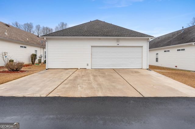 130 Emily Park, Fayetteville, GA 30215