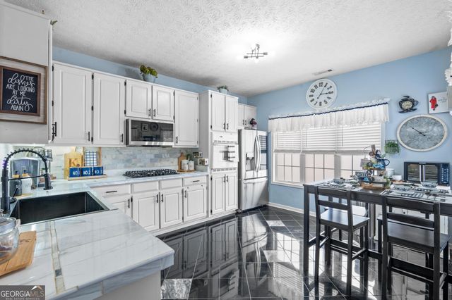 130 Emily Park, Fayetteville, GA 30215