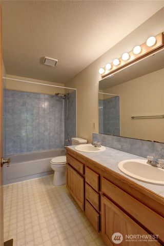 1449 Island Lake Road NW, Silverdale, WA 98383