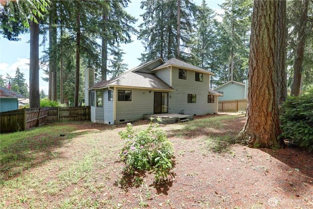 1449 Island Lake Road NW, Silverdale, WA 98383