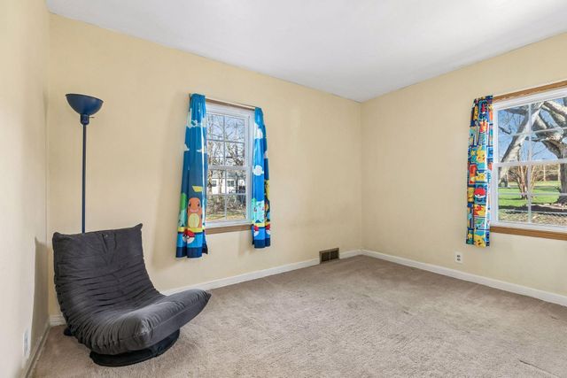 199 Ferndale Street N, Maplewood, MN 55119