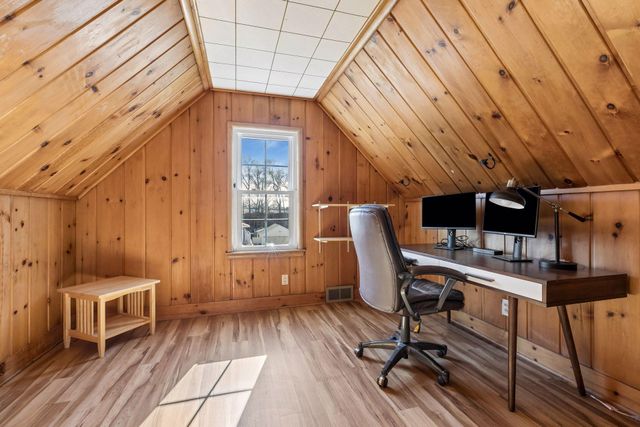 199 Ferndale Street N, Maplewood, MN 55119