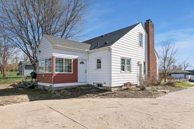 199 Ferndale Street N, Maplewood, MN 55119