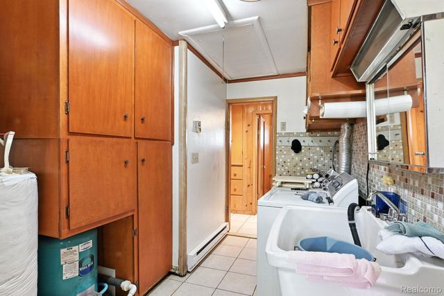 8814 Pellett Dr, Webster Township, MI 48189