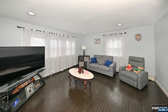 41 Demott Avenue, Clifton, NJ 07011