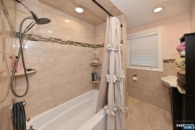 41 Demott Avenue, Clifton, NJ 07011