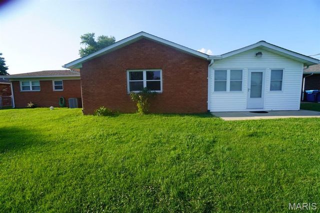 2708 Angela Drive, Granite City, IL 62040