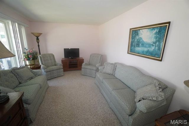 2708 Angela Drive, Granite City, IL 62040