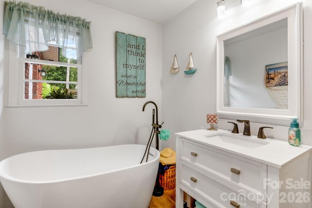 95 Pensacola Avenue, Arden, NC 28704