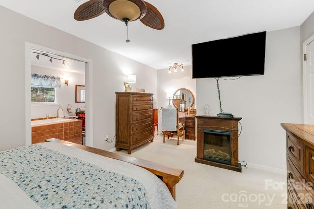 95 Pensacola Avenue, Arden, NC 28704