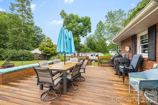 95 Pensacola Avenue, Arden, NC 28704