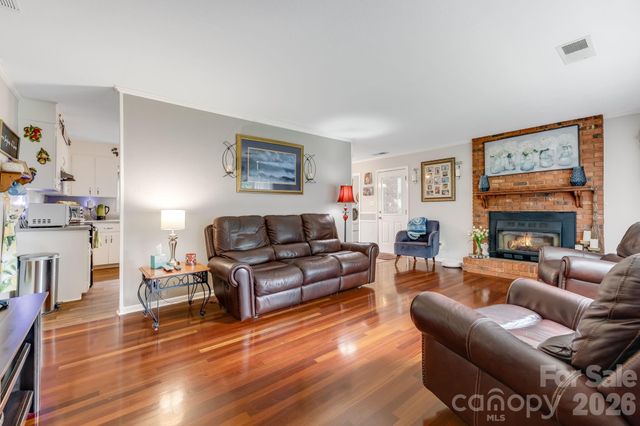 95 Pensacola Avenue, Arden, NC 28704
